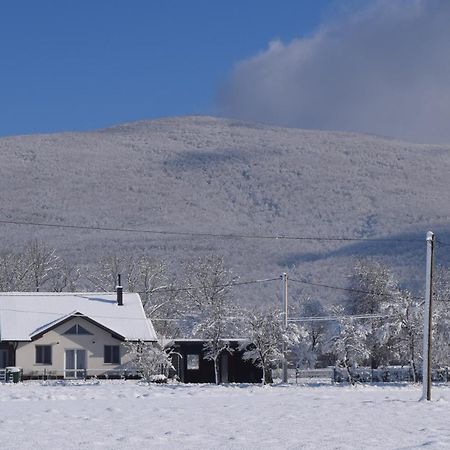 Holiday Home Melani Sinac Exterior photo